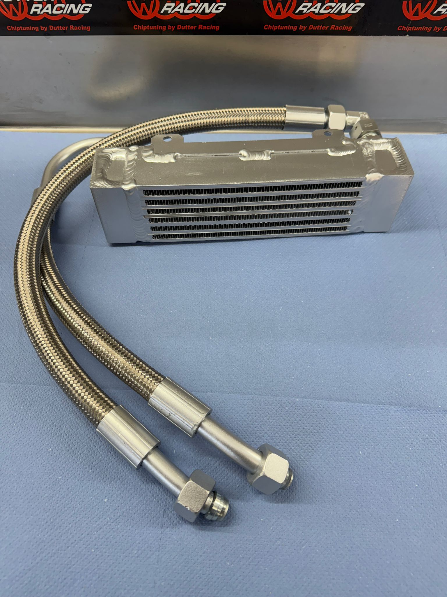 Dutter Racing Plug & Play Alu-Ölkühler für Audi S2 B3/B4 Motorcode 3B – als Kit mit Schläuche erhältlich / Upgrade