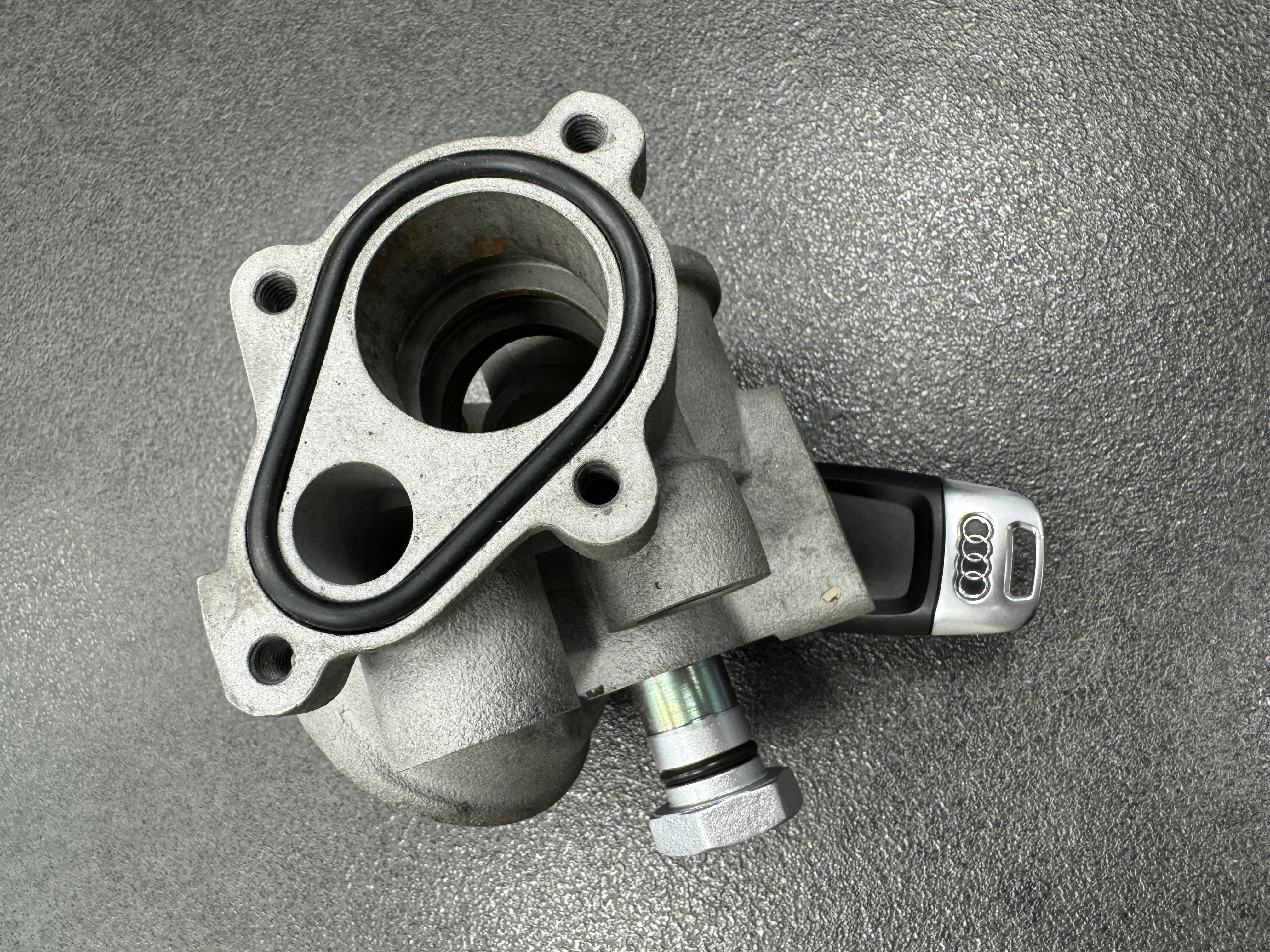 Dichtungssatz Ölfiltergehäuse  ( Ölkühler thermostat ) für alle  10V & 20V  Turbo Audi S2 RS2 S4 S6 200 / 