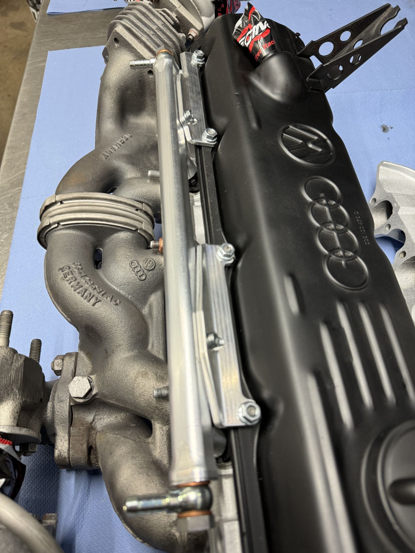 Audi 5 Zylinder 10V Upgrade Billet  Rail / FuelRail / Einspritzleiste / Benzinleiste  / Rail /  Bosch / Einspritzdüse  /  Düse / Injektoren / Kraftstoff