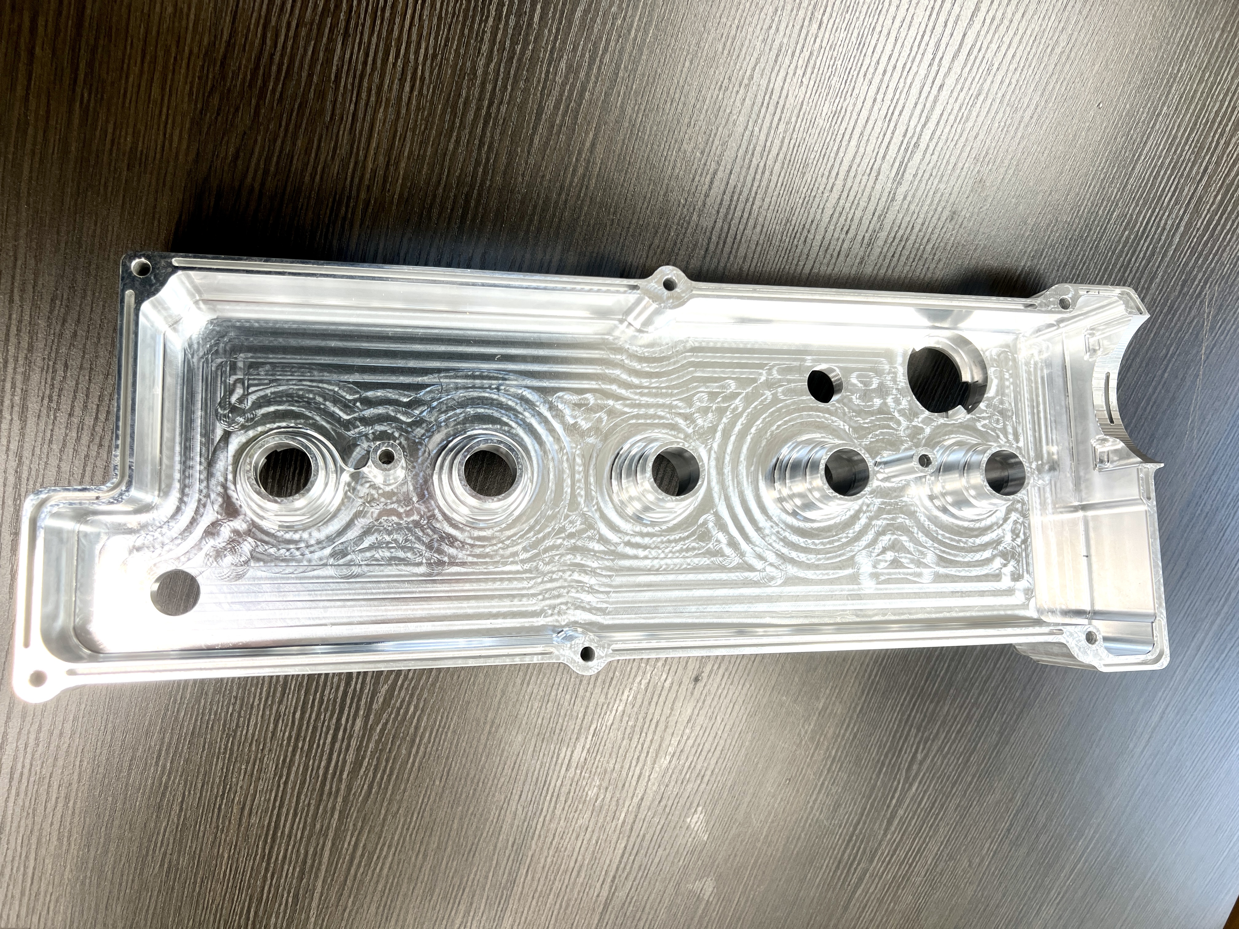 CNC gefräster Billet Ventildeckel für 2,2L 5 Zylinder Motoren mit Zahnriemen 