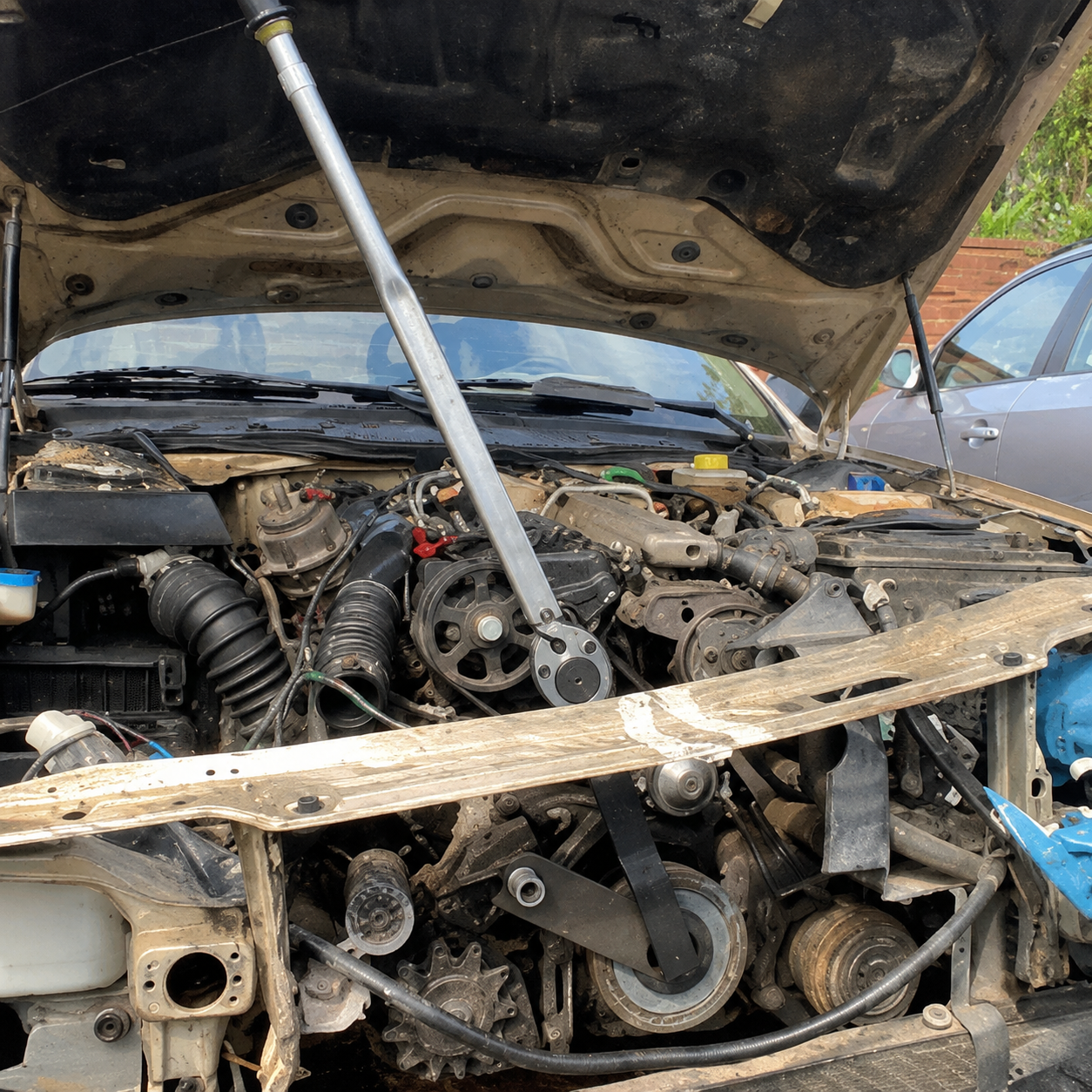 Gegenhalter für Schwingungsdämpfer Audi 5-Zylinder 3B, NG, RR