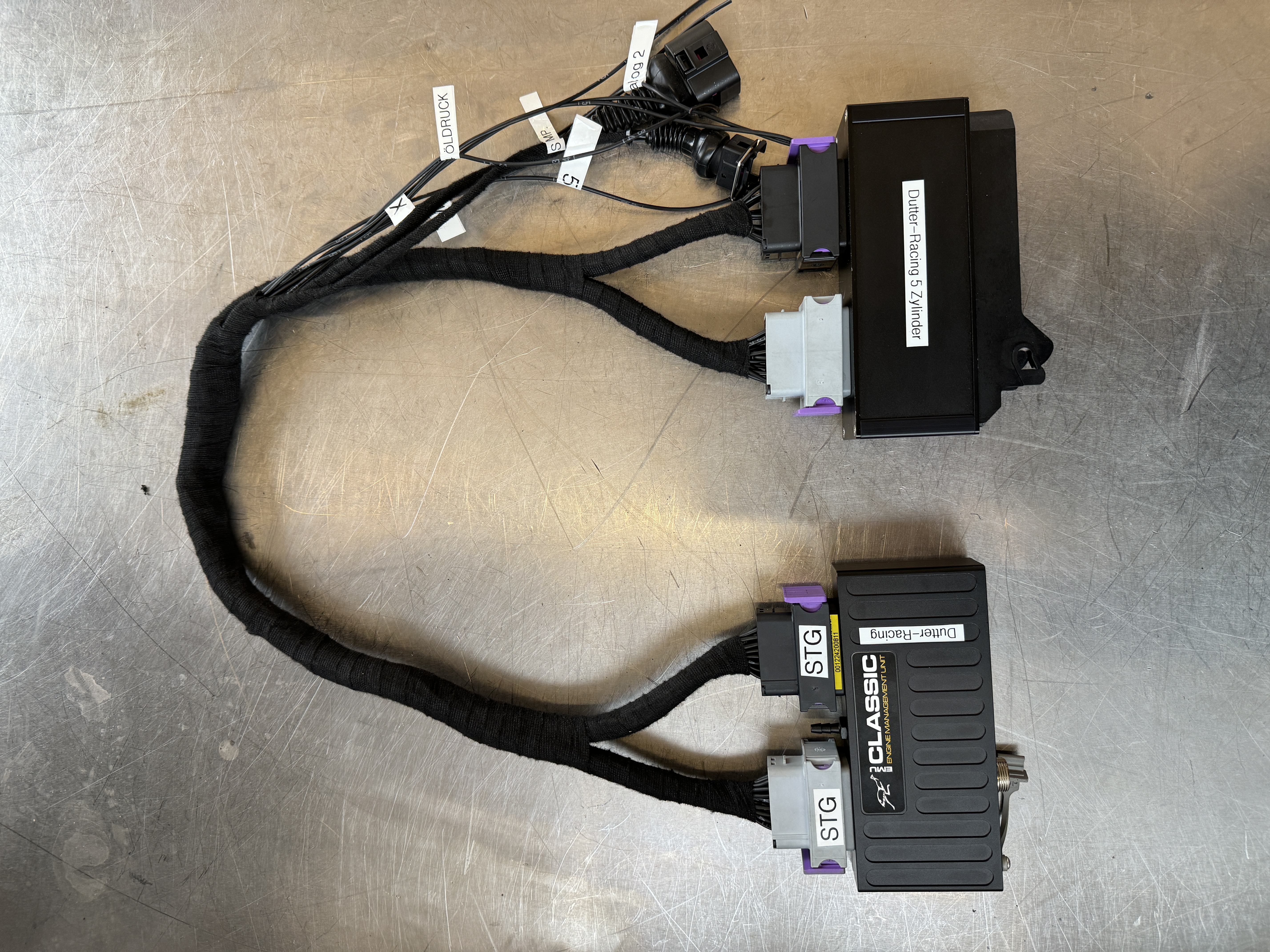 EMU Classic Motronic plug&play Adapter Kit Audi 20V Turbo (S2 / RS2 / S4 / S6 /