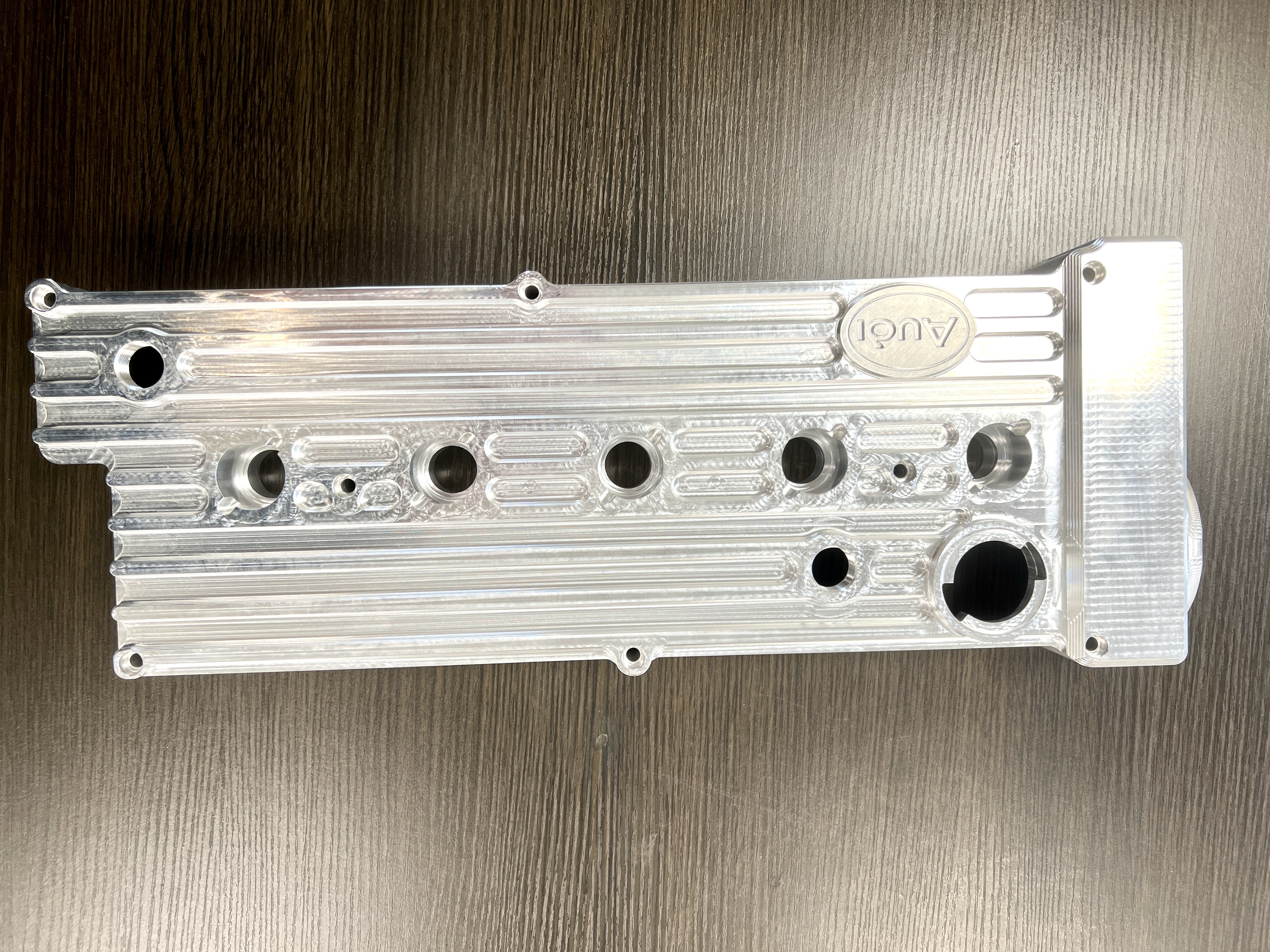 CNC gefräster Billet Ventildeckel für 2,2L 5 Zylinder Motoren mit Zahnriemen 